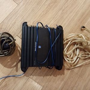 Alpine Amp comes with power cord kit